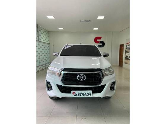 TOYOTA HILUX 2.8 SRX 4X4 CD 16V DIESEL 4P AUTOMÁTICO